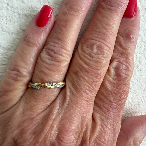 Vintage Delicate Gold and Pave Diamond Ring Size 8 EUC - Picture 7 of 7